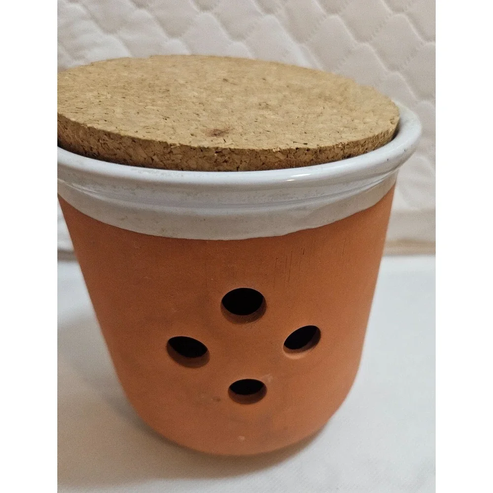 Terracotta Garlic‎ Keeper Storage Container with Cork Lid Kitchen Decor